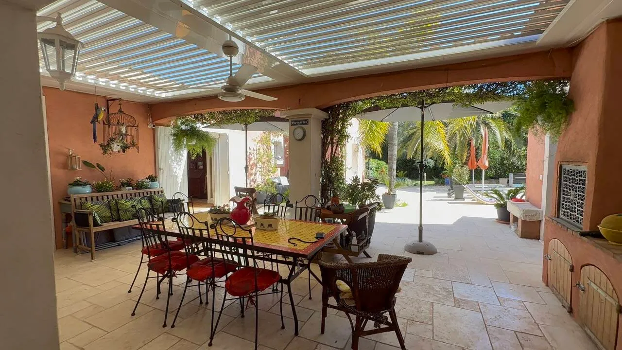 maison 6 pièces à Fréjus (83600)