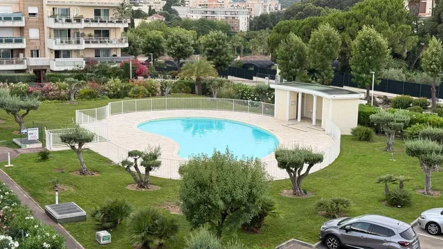 appartement 5 pièces à Antibes (06600) — photo 2